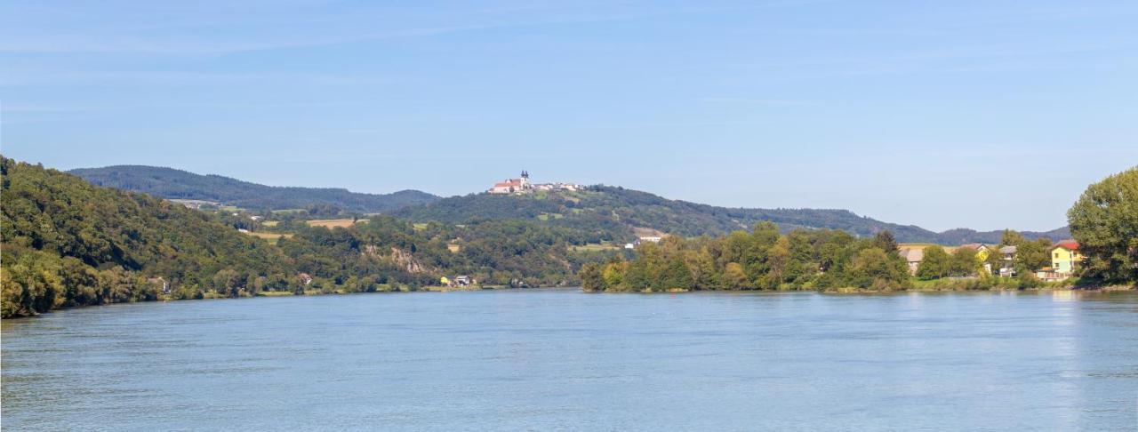 Fischwirtshaus Landmotel Die Donaurast Persenbeug Exterior foto